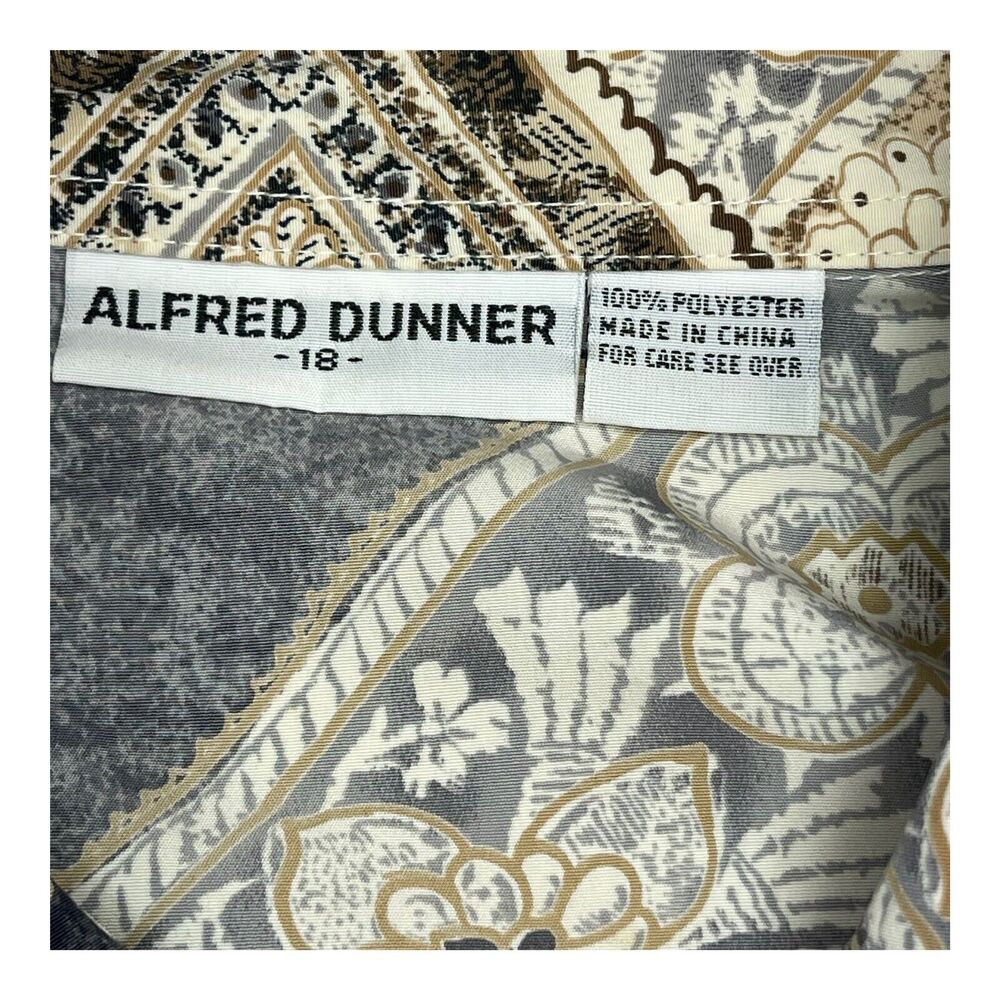Alfred Dunner Long Sleeve Blouse Women’s Size 18 - Picture 2 of 9